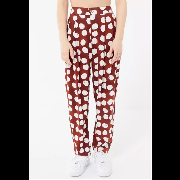 Urban Outfitters Pants - Urban outfitters Dara Pleated Trouser polka dot Pant